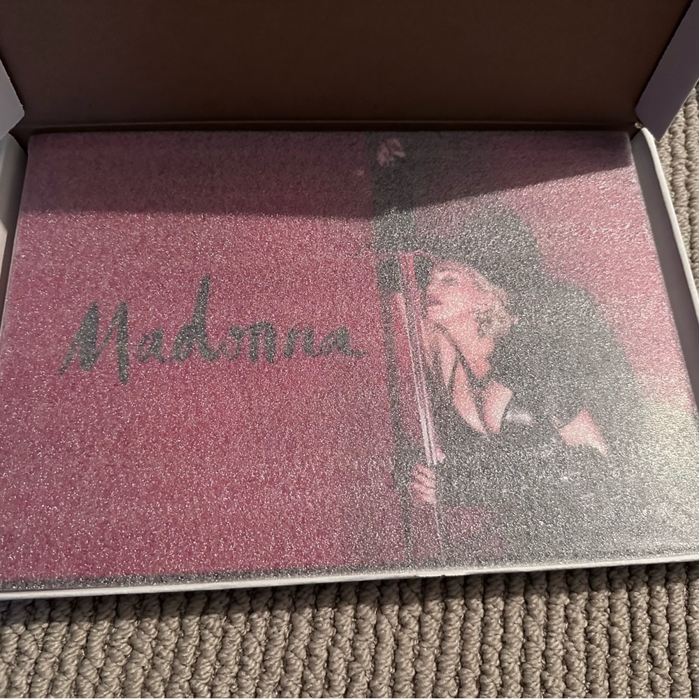 Madonna Rebel Heart Tour 2015 VIP Book - Limited Edition.
